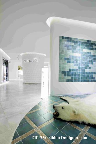 “蜜蜂瓷砖”概念店-赵学强的设计师家园-现代,白色