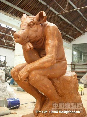 《思想猪-余积勇的设计师家园-尺寸:h190cm,材料:泥塑
